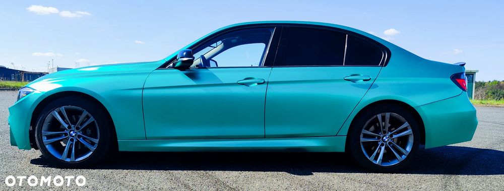 BMW Seria 3 320i Sport Line - 3