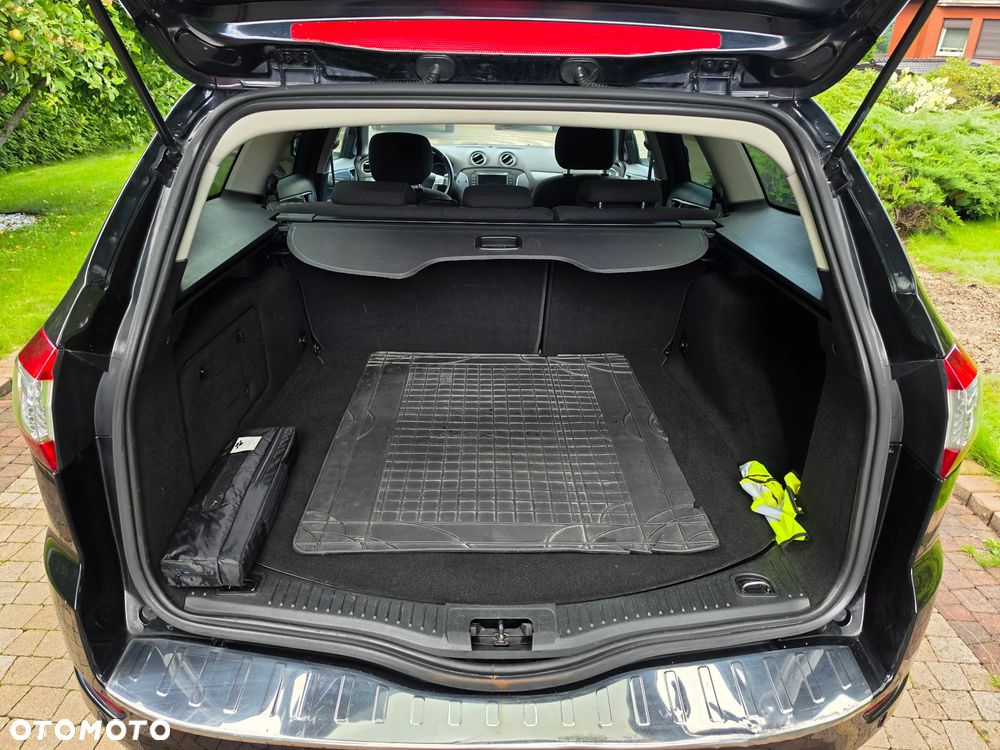 Ford Mondeo - 16