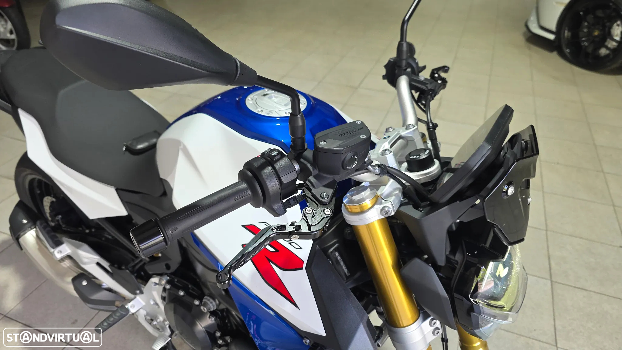 BMW F 900 R Style Sport 1 dono/1060kms - 9
