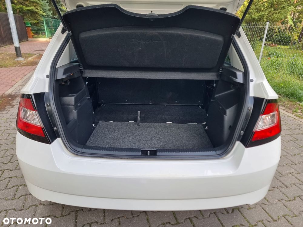 Skoda Fabia 1.2 TSI Active - 10