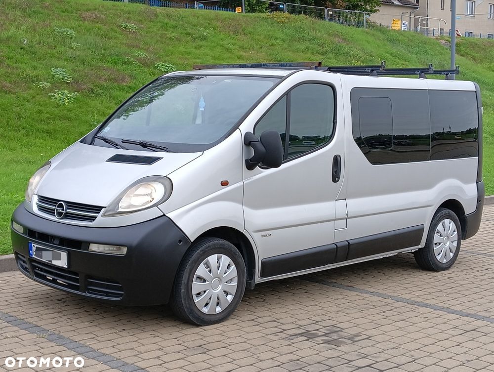 Opel Vivaro - 1