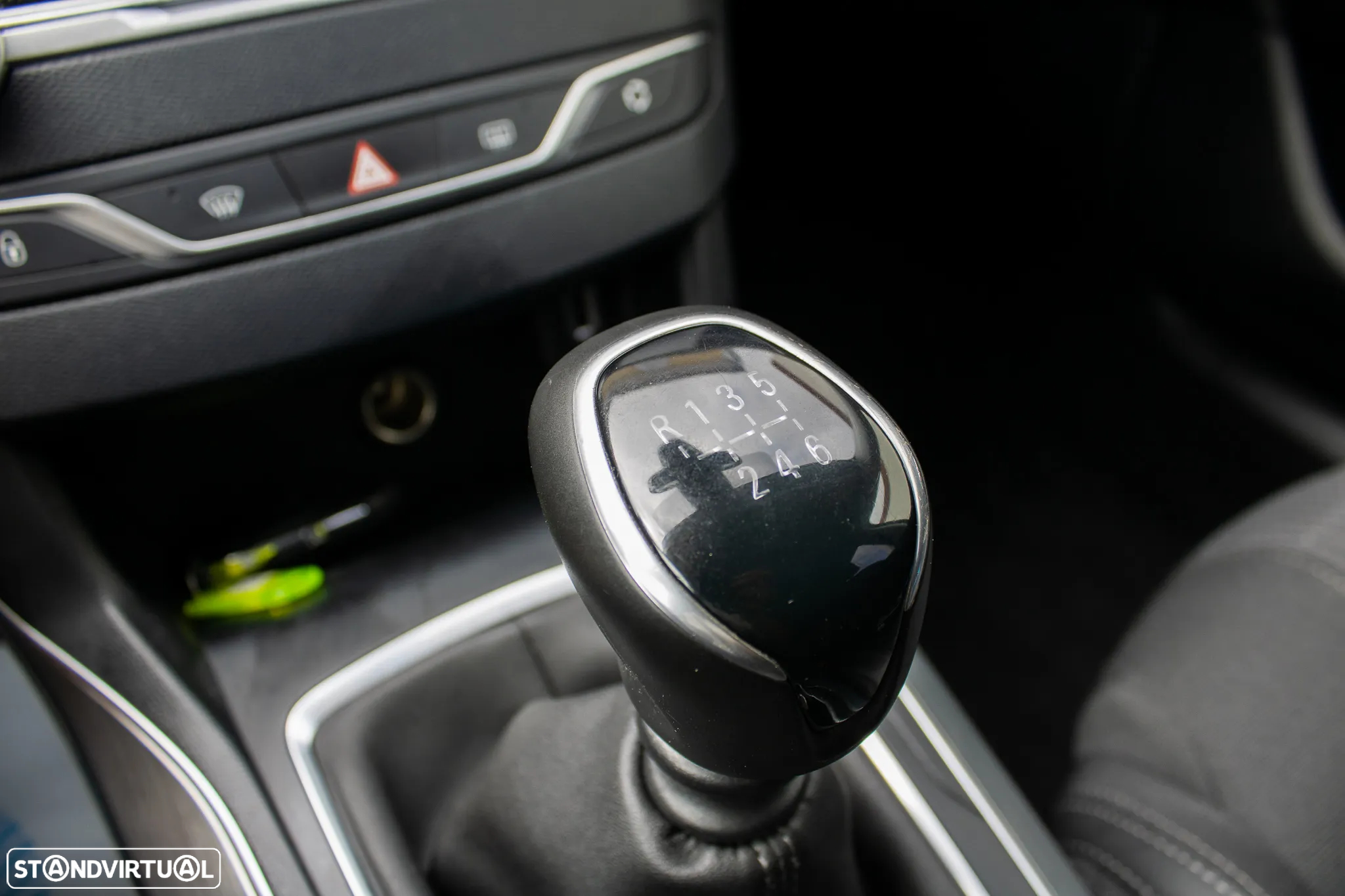 Peugeot 308 SW 1.2 PureTech Allure Pack - 17