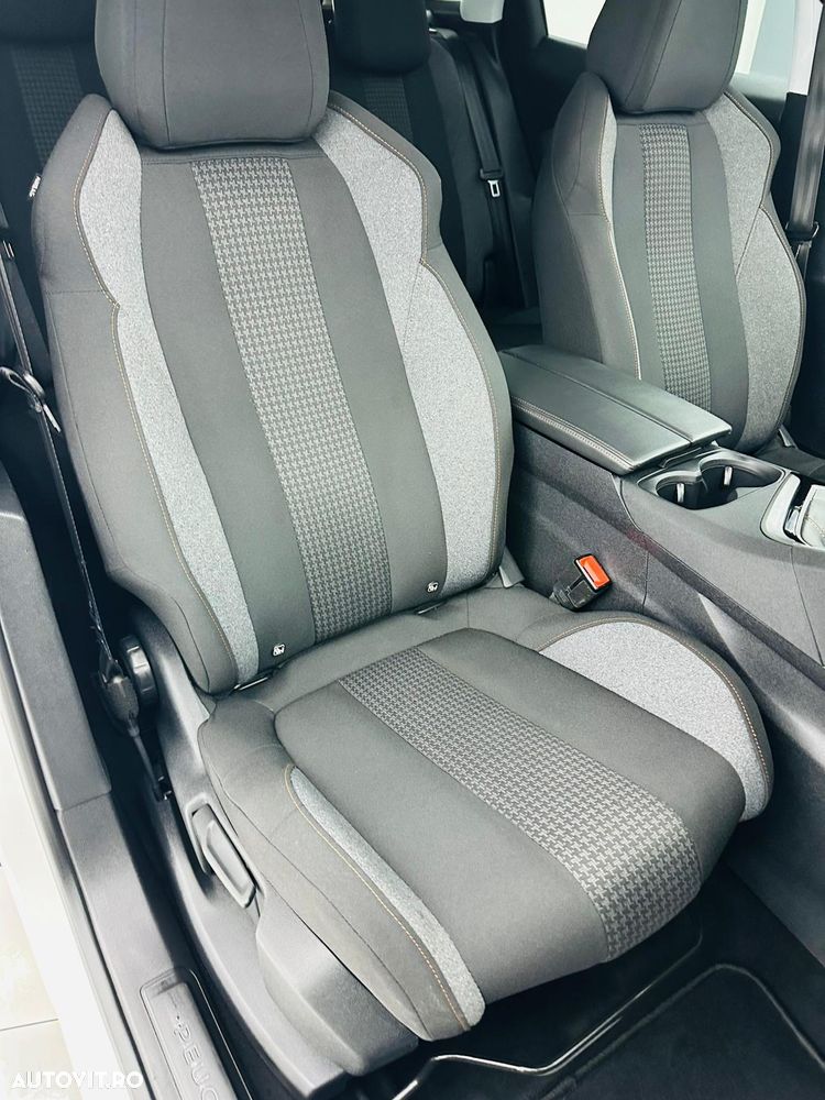 Peugeot 3008 BlueHDi 130 Stop & Start Allure - 19