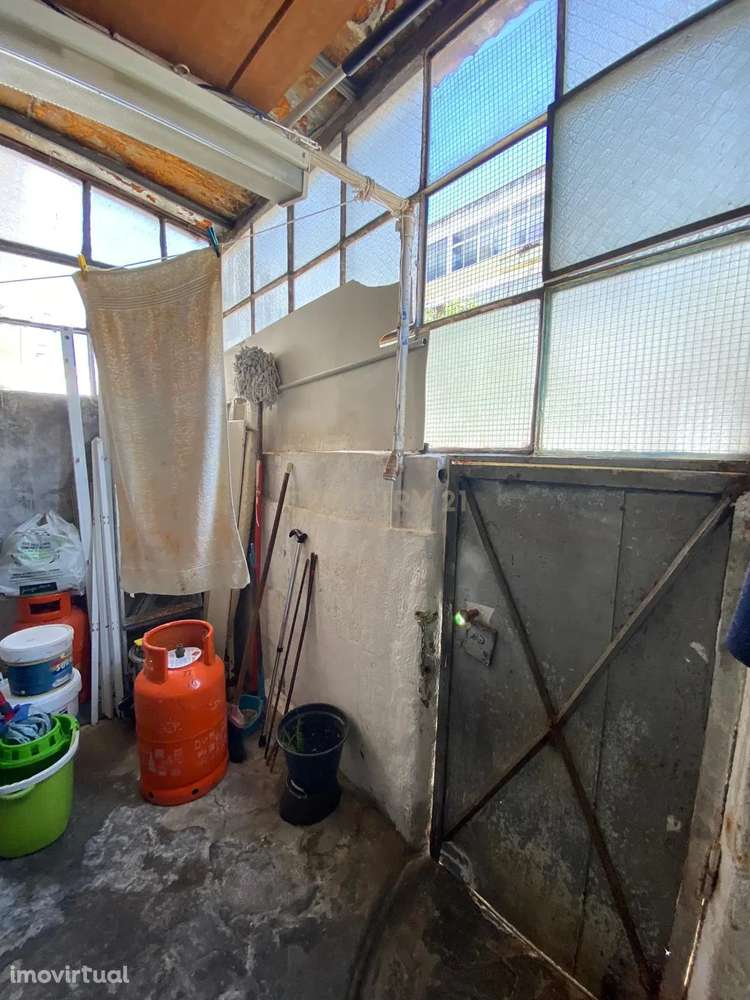 Apartamento T1  - com inquilino - Sacavém - Grande imagem: 3/34