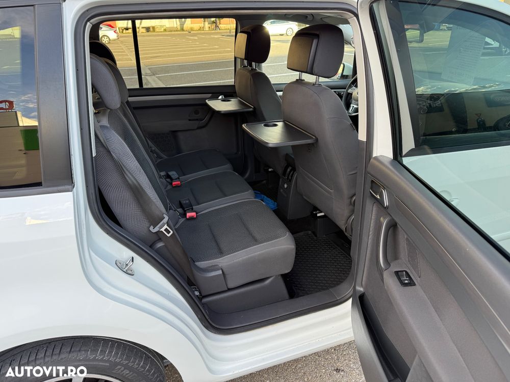 Volkswagen Touran 2.0 TDI DPF DSG Comfortline - 9