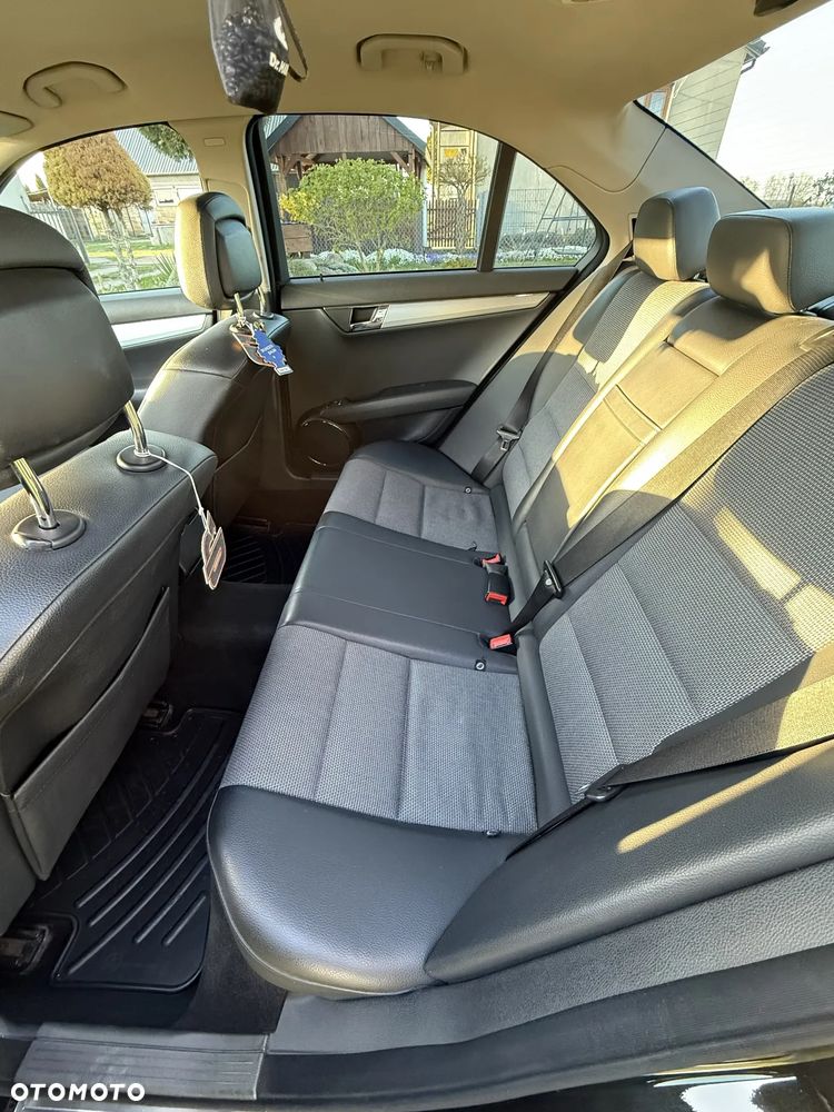 Mercedes-Benz Klasa C 200 CDI Avantgarde - 12