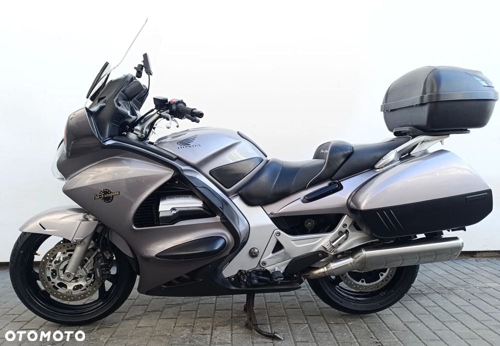 Honda ST - 4