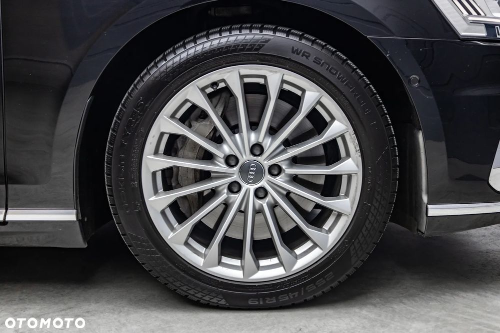 Audi A8 55 TFSI mHEV Quattro Tiptr - 37