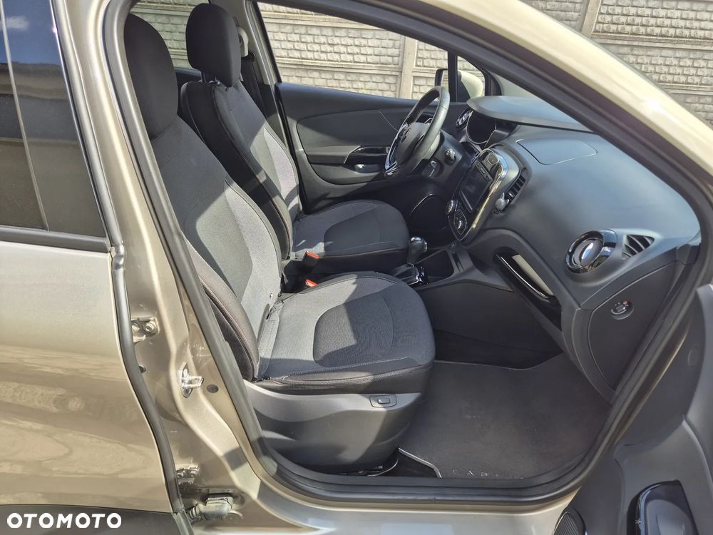 Renault Captur - 19