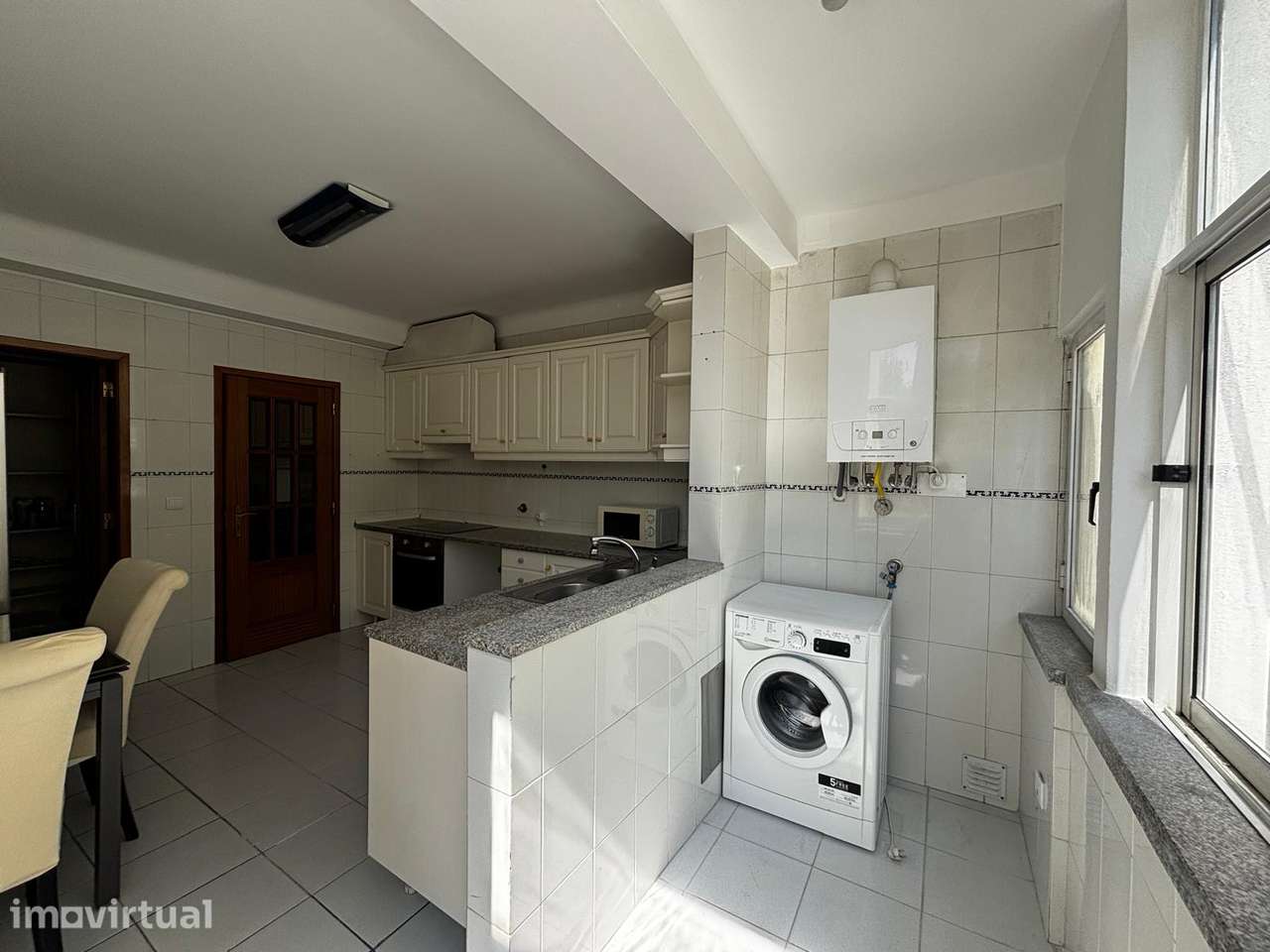 T3 com Excelente varanda - Junto ao Centro - Viseu - Grande imagem: 4/11