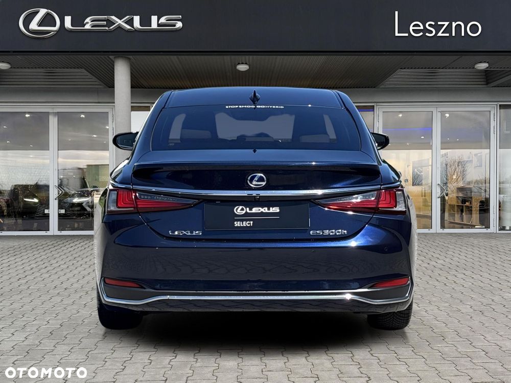 Lexus ES - 8