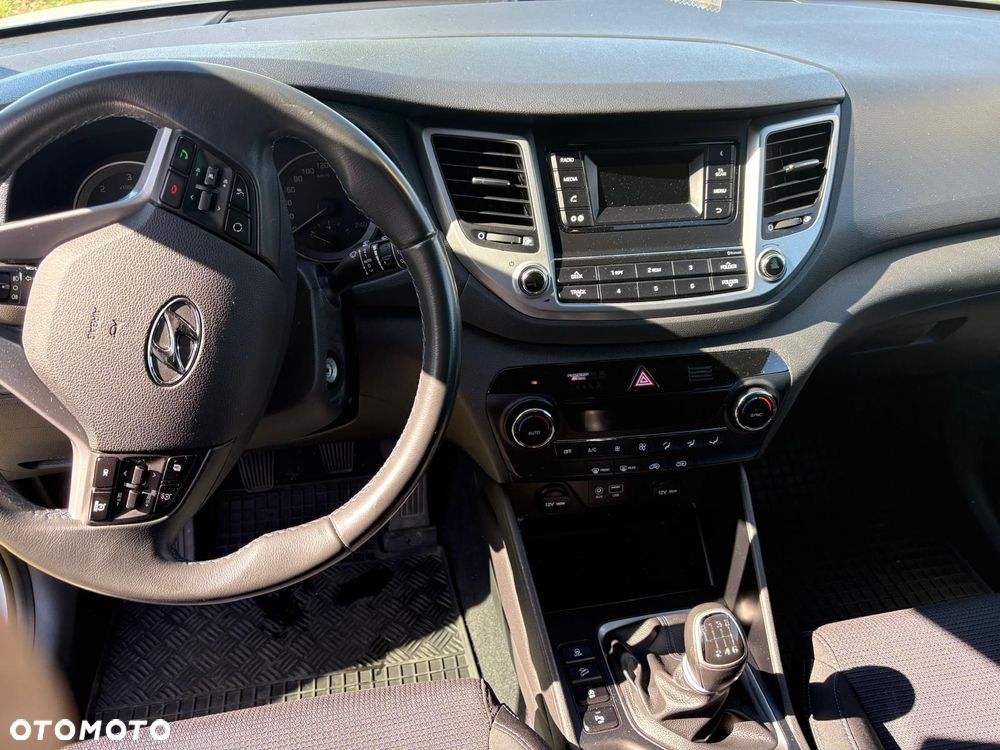 Hyundai Tucson blue 1.7 CRDi 2WD Passion - 10
