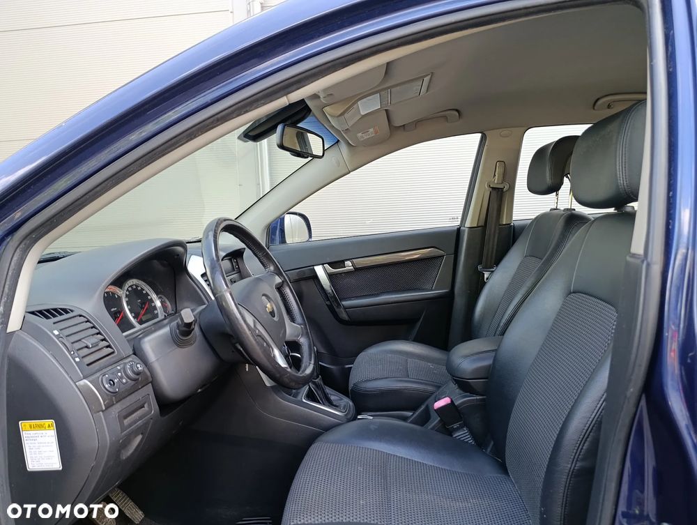 Chevrolet Captiva 2.4 4WD 7 Sitzer LT - 20