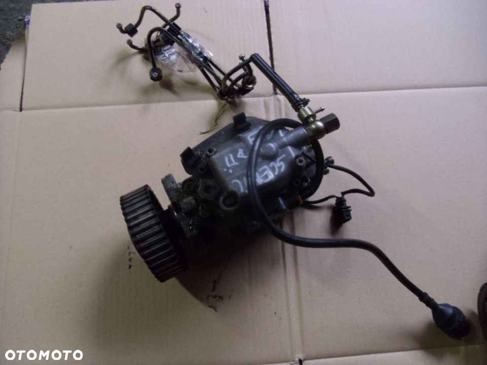 POMPA WTRYSKOWA SCENIC 1.9 DTI - 1