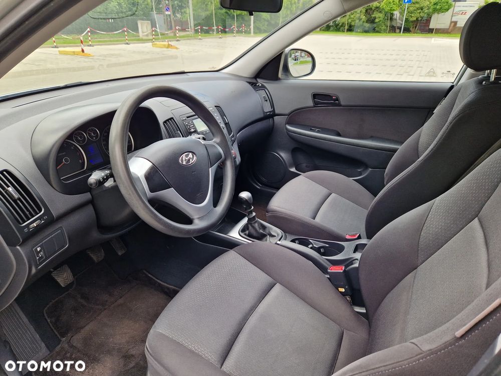 Hyundai i30 1.4 Blue Classic - 11