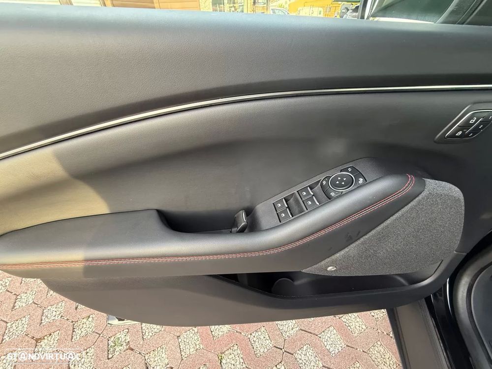 Ford Mustang Mach-E 98.7 kWh Premium AWD - 24