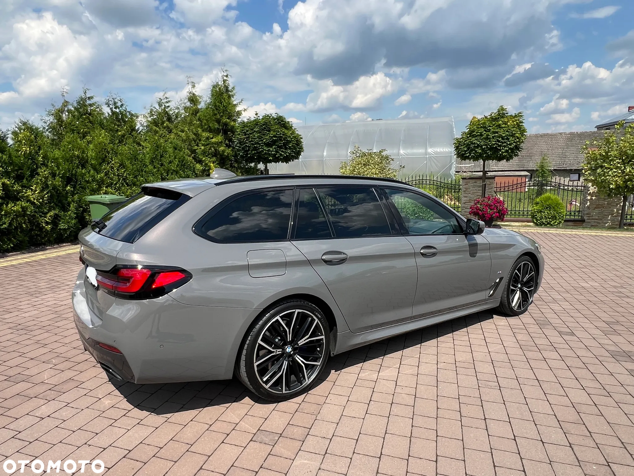 BMW Seria 5 530d Touring M Sport Edition - 3