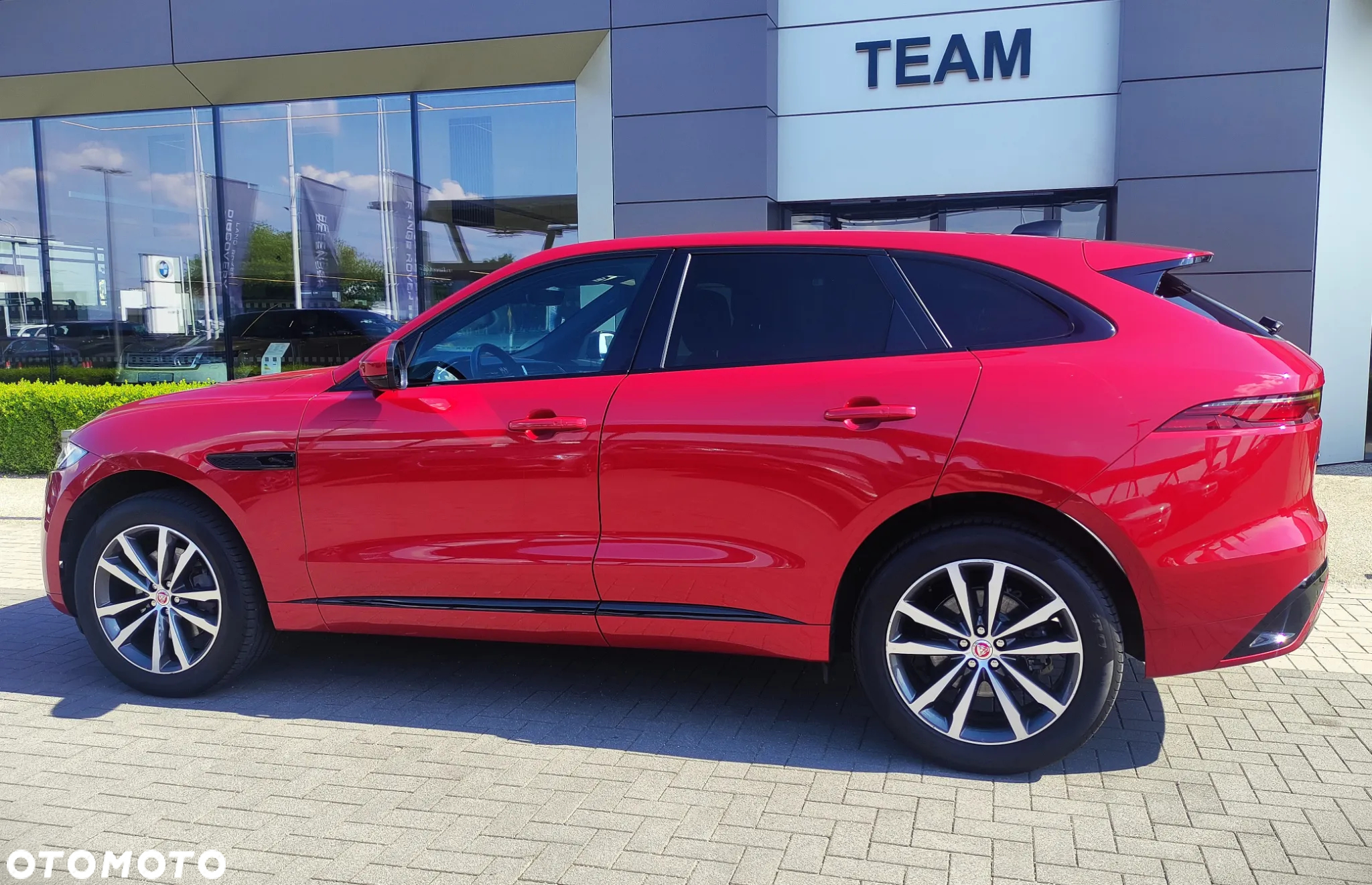 Jaguar F-Pace - 17
