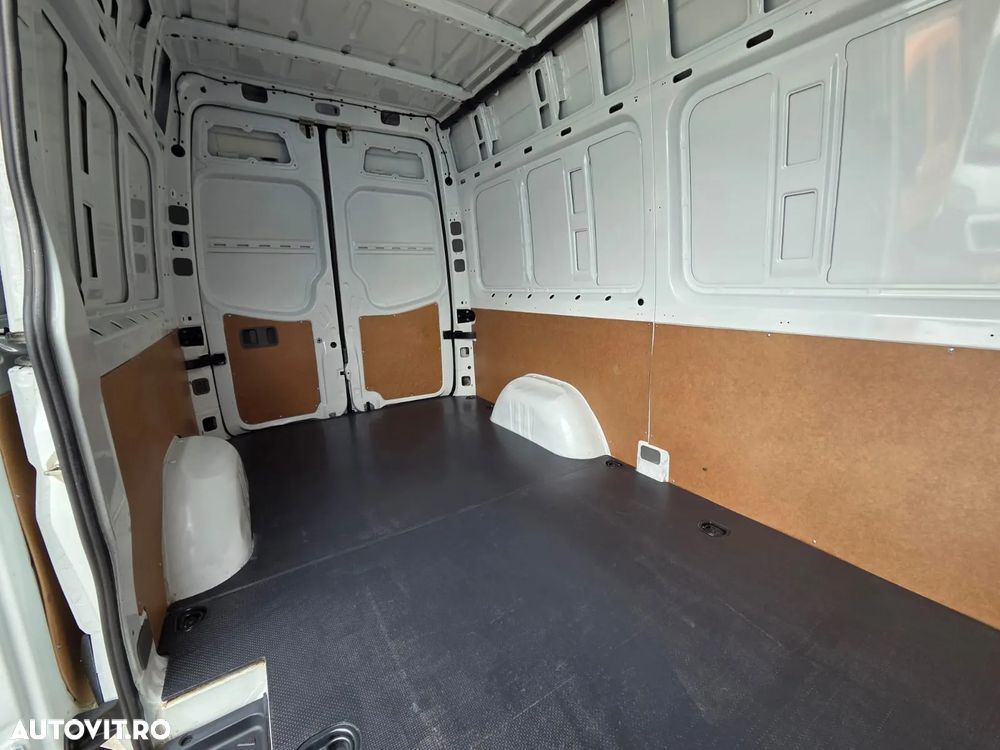 Mercedes-Benz Sprinter L3H2 - 16