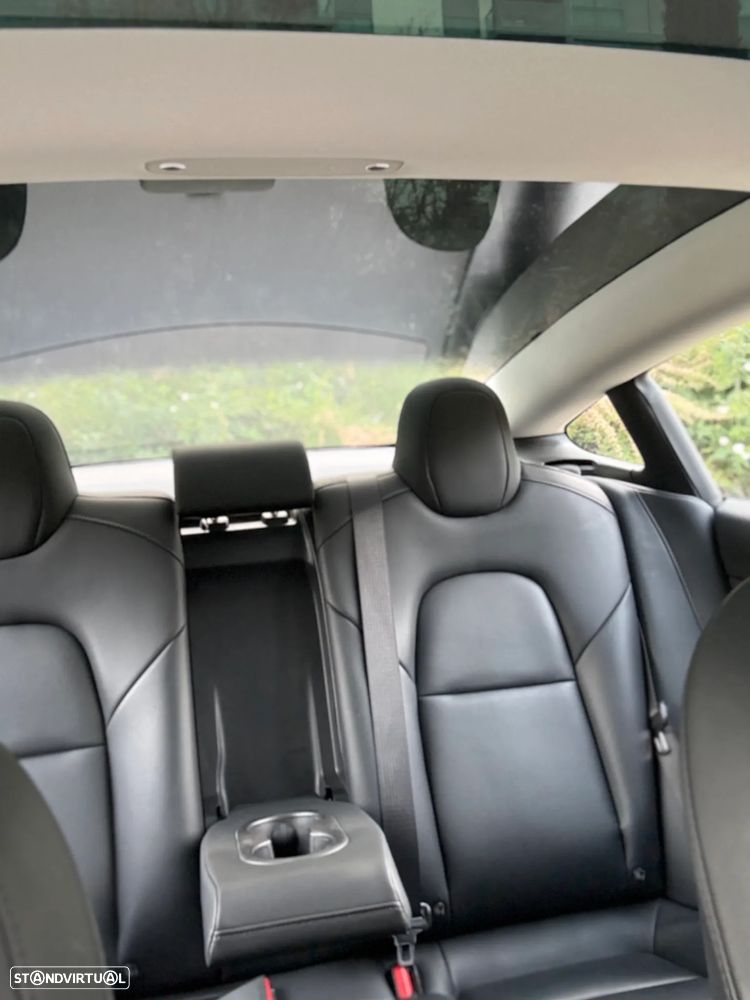 Tesla Model 3 - 17