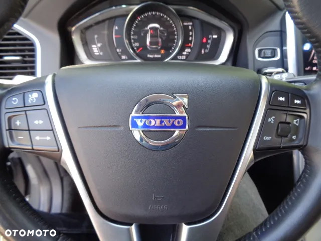 Volvo XC 60 D4 AWD Summum - 20