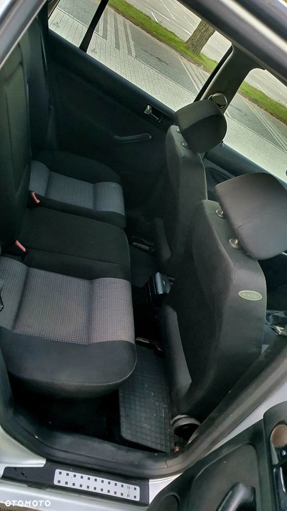 Volkswagen Golf - 15