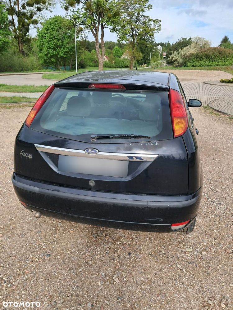 Ford Focus 1.8 TDDi Ghia - 5