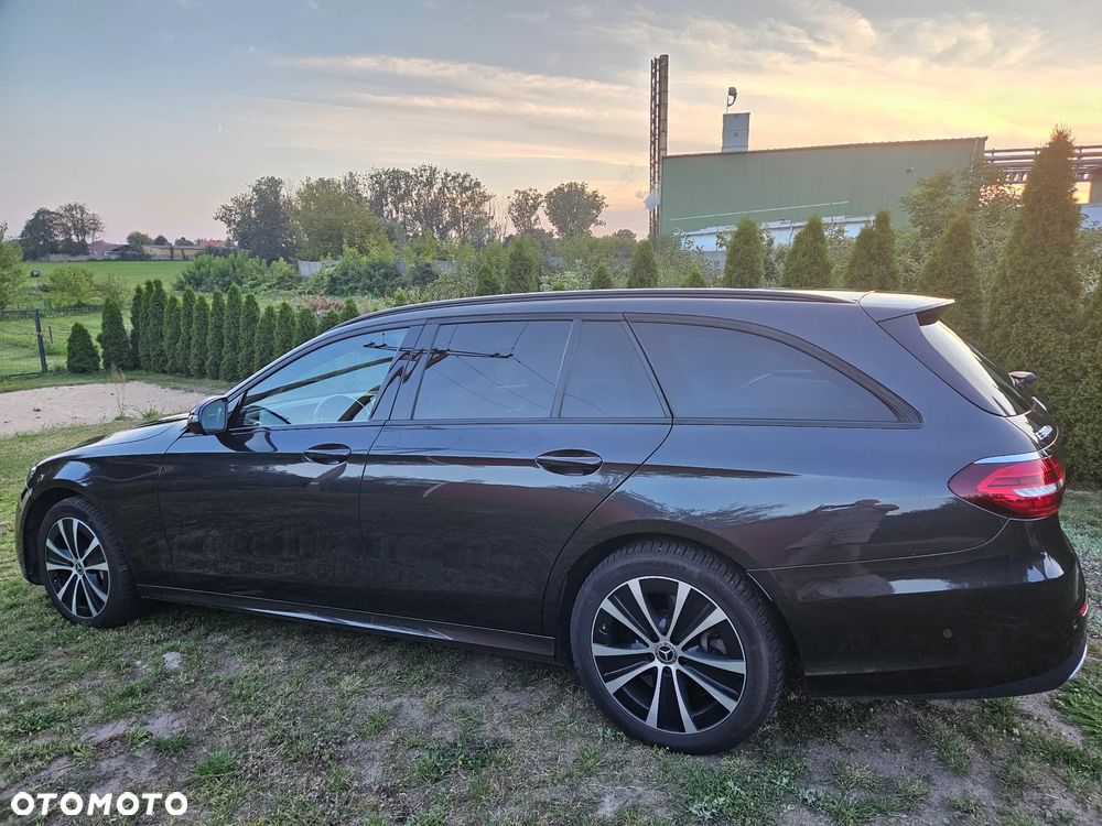 Mercedes-Benz Klasa E 300 de 4Matic 9G-TRONIC Avantgarde - 8