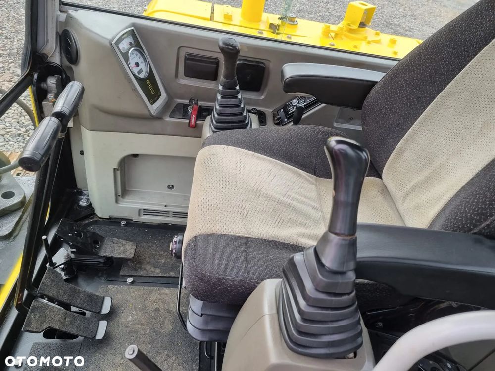 Hyundai Robex - 17