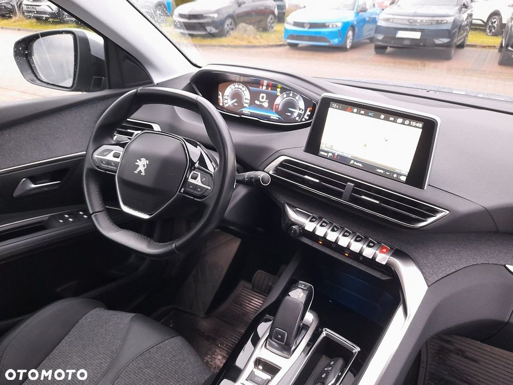 Peugeot 3008 1.2 PureTech Allure S&S EAT8 - 23