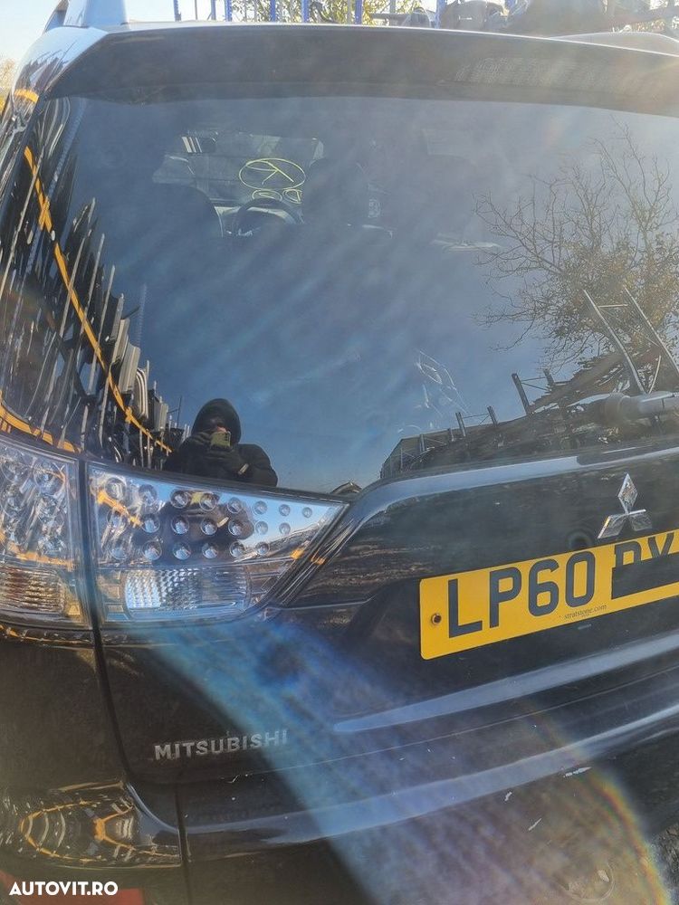 Haion Cu Luneta Mitsubishi Outlander Facelift 2009 - 2012 SUV 4 Usi Amethyst Black Pearl ... - 2