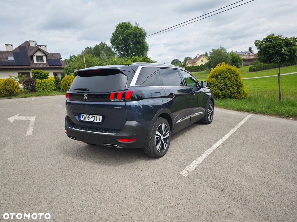 Peugeot 5008 - 5