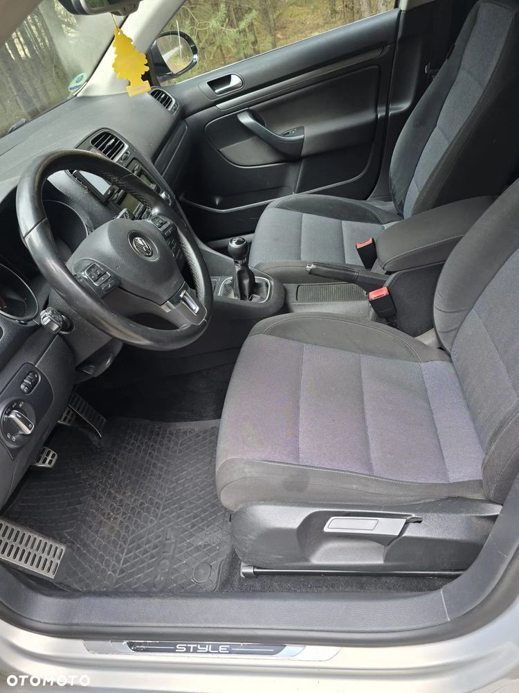 Volkswagen Golf 2.0 TDI DPF Style - 5