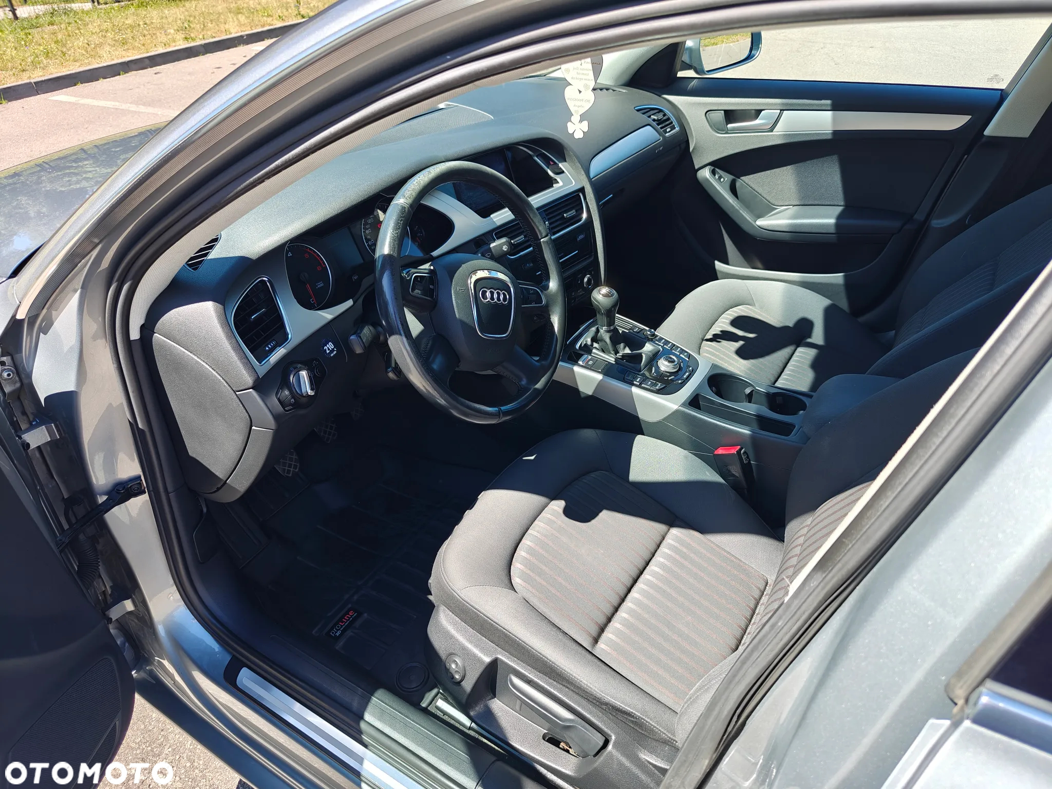 Audi A4 2.0 TDI - 11