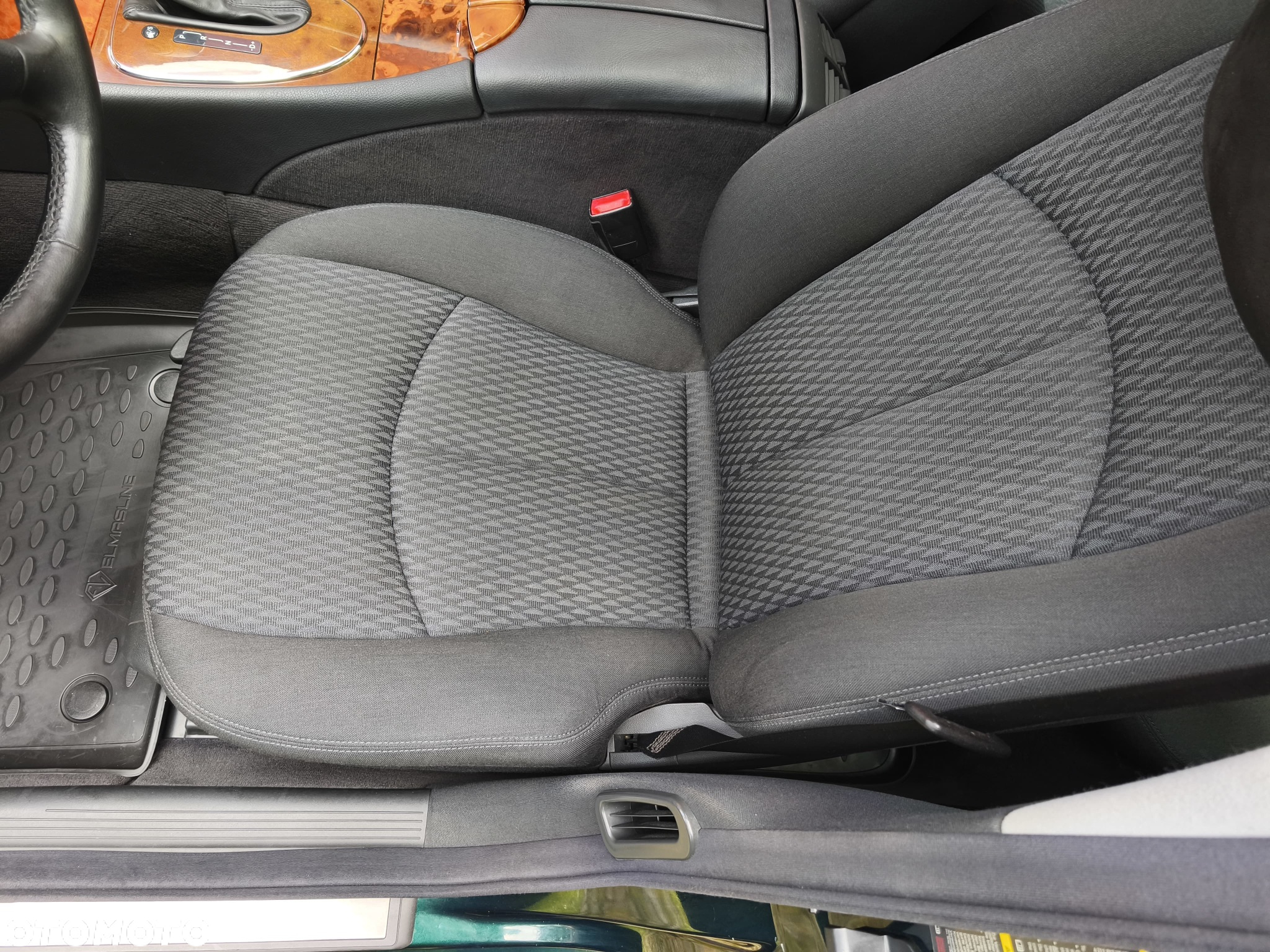 Mercedes-Benz Klasa E 320 Elegance - 20