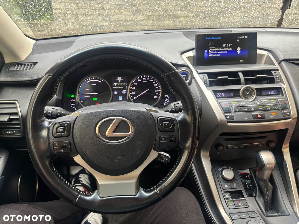 Lexus NX 300h Elegance 2WD - 10