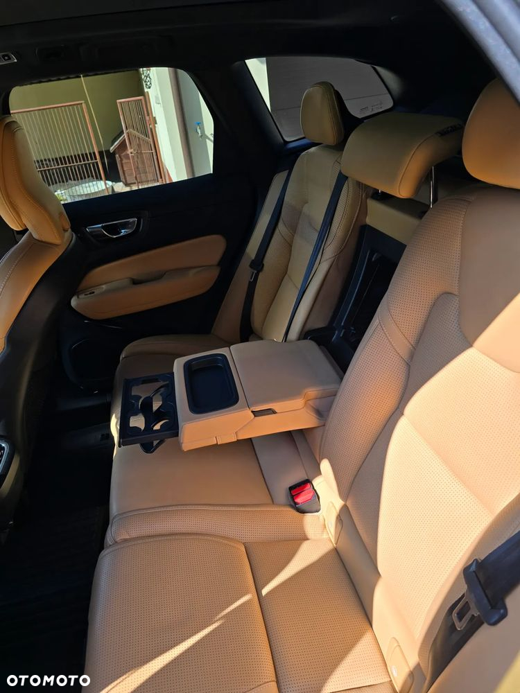 Volvo XC 60 T6 AWD Inscription - 12