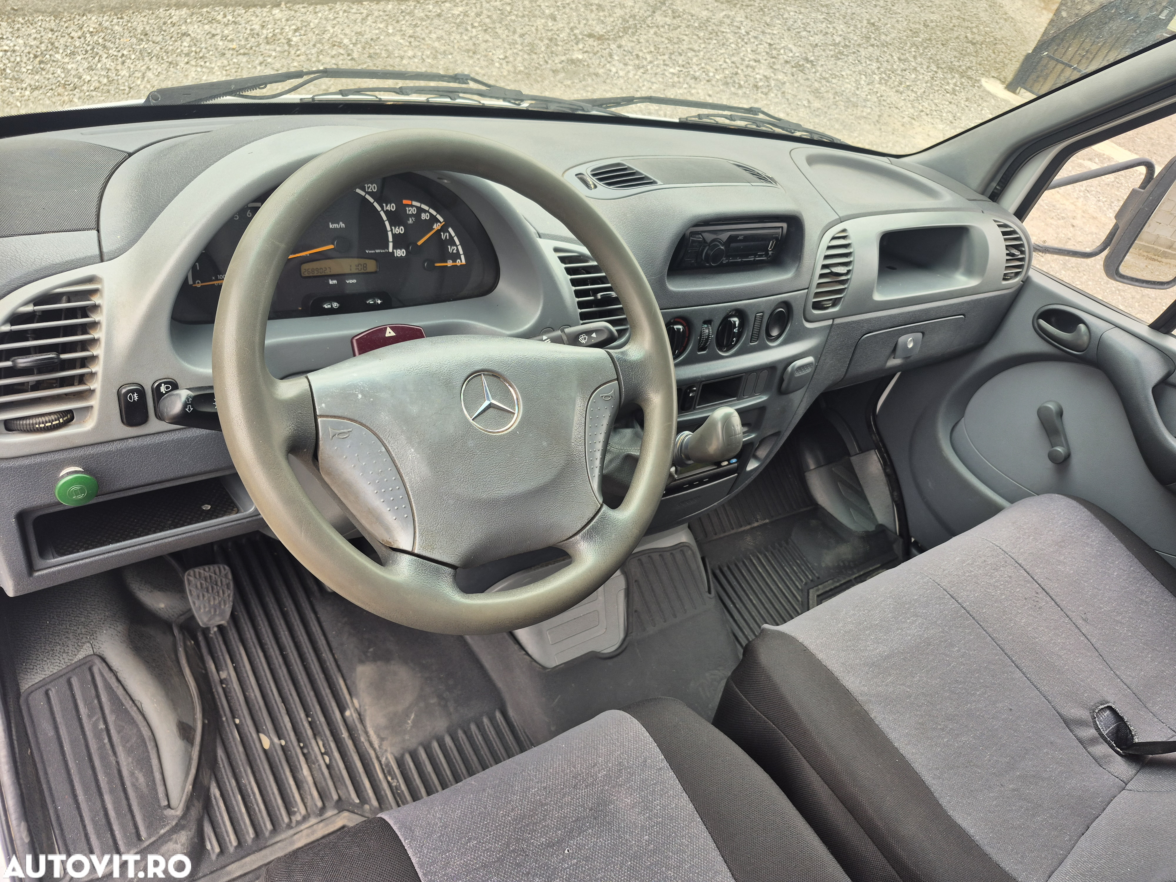 Mercedes-Benz Sprinter 416 - 16
