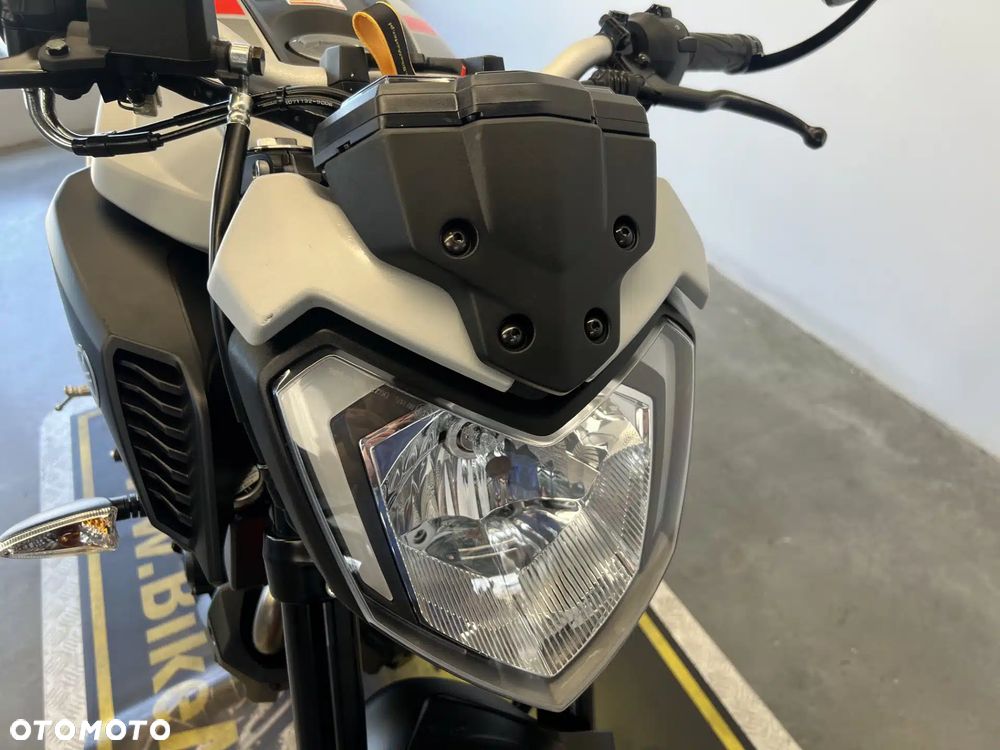 Yamaha MT - 18