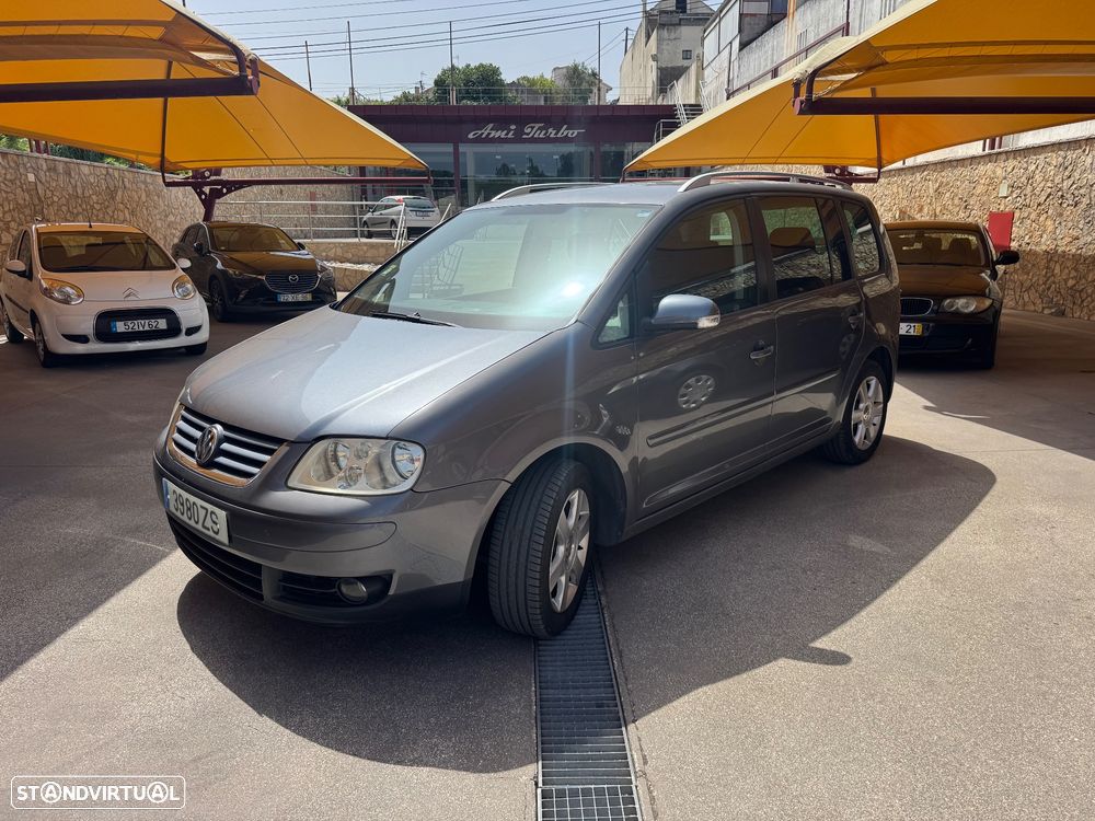 VW Touran 1.9 TDi Highline 7L DSG - 2