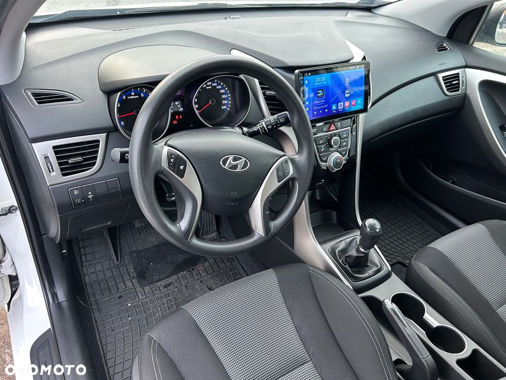 Hyundai i30 1.6 Comfort - 33