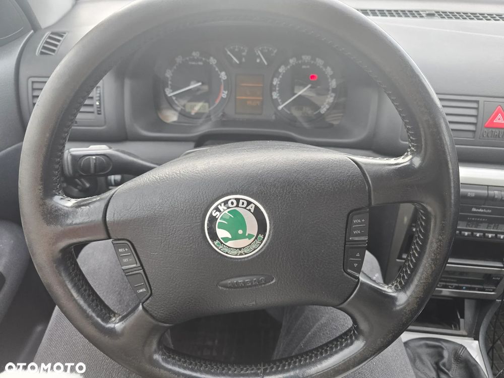 Skoda Octavia 2.0 Elegance - 6