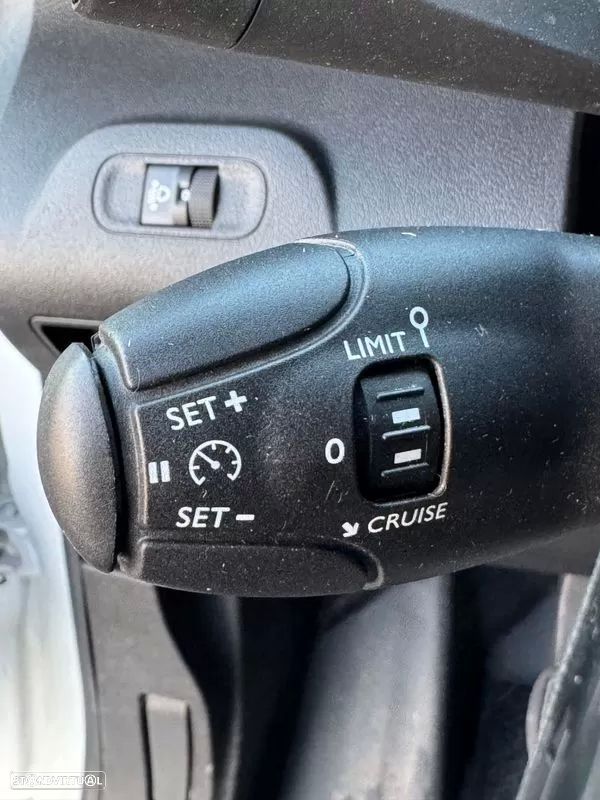 Peugeot PARTNER LONGA / 40 MIL KM / 2023 / IVA DEDUTIVEL - 17