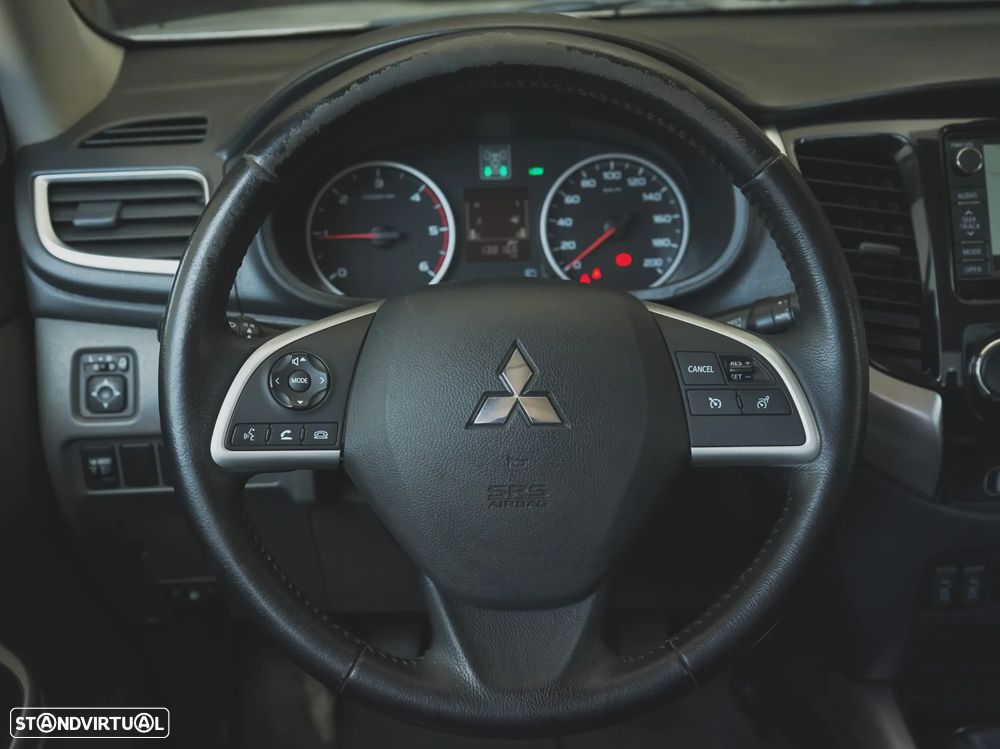 Mitsubishi L200 Pick Up 4x4 S&S Cabine Dupla Diamant Edition - 10