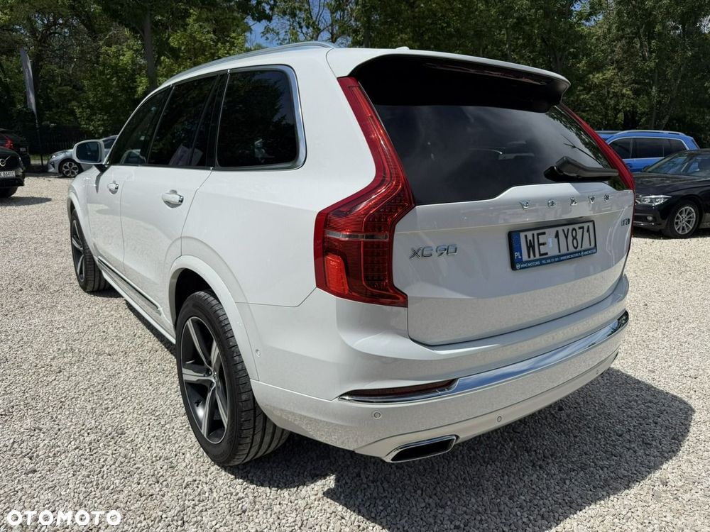Volvo XC 90 - 7