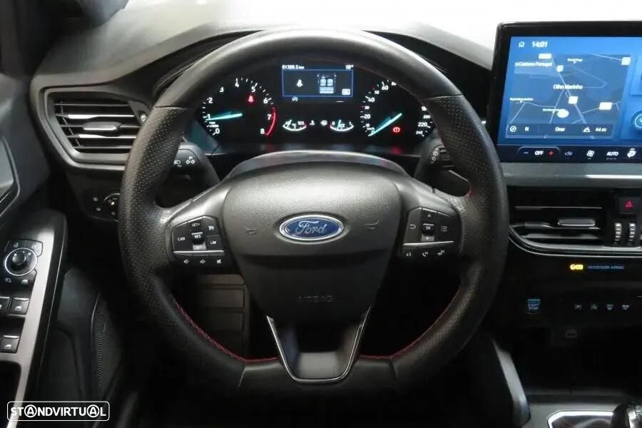 Ford Focus 1.0 EcoBoost MHEV ST-Line - 26