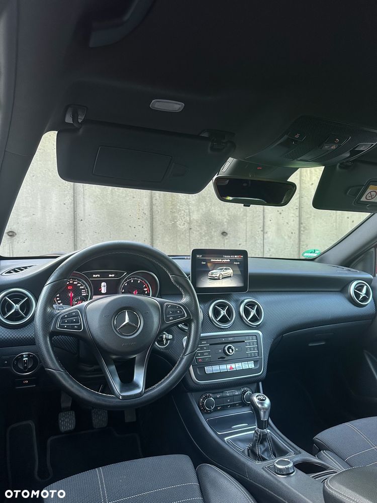 Mercedes-Benz Klasa A 180 Peak Edition - 27