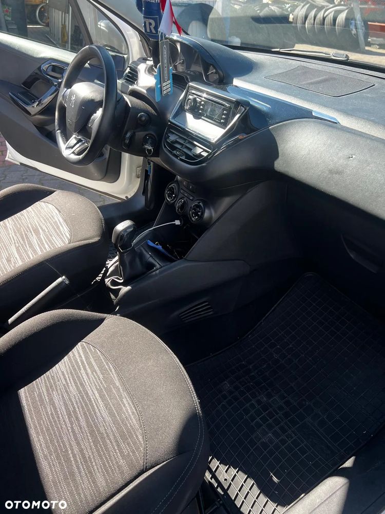 Peugeot 208 Blue-HDi 120 Stop&Start Allure - 13