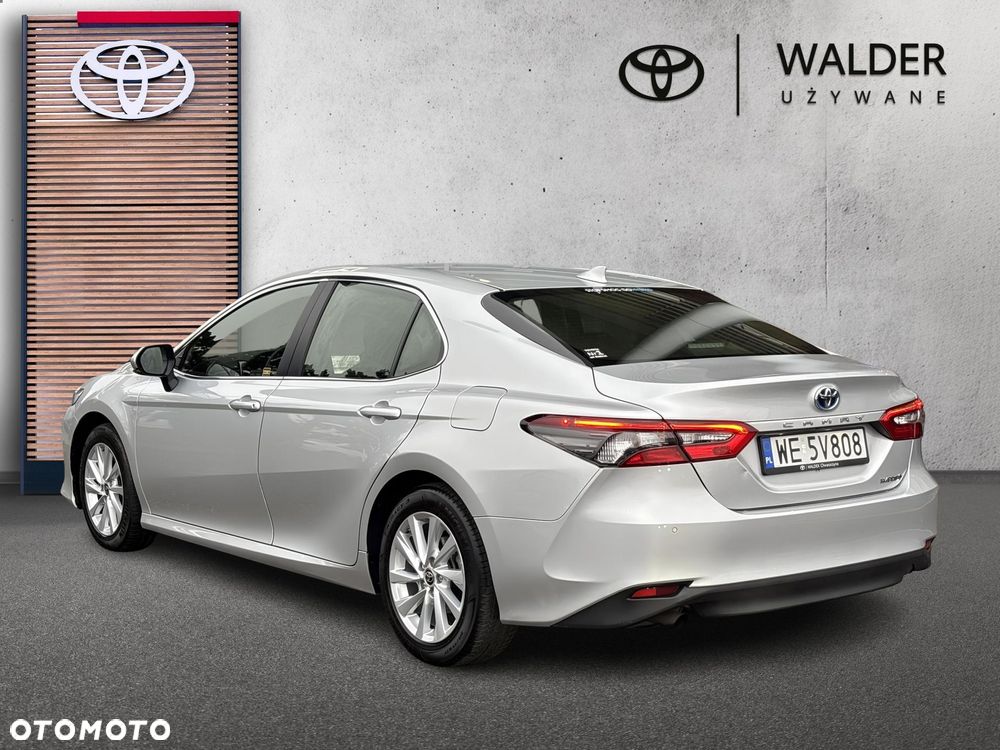Toyota Camry 2.5 Hybrid Comfort CVT - 3