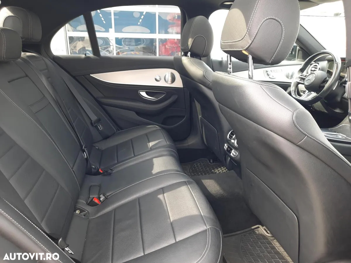 Mercedes-Benz E - 15